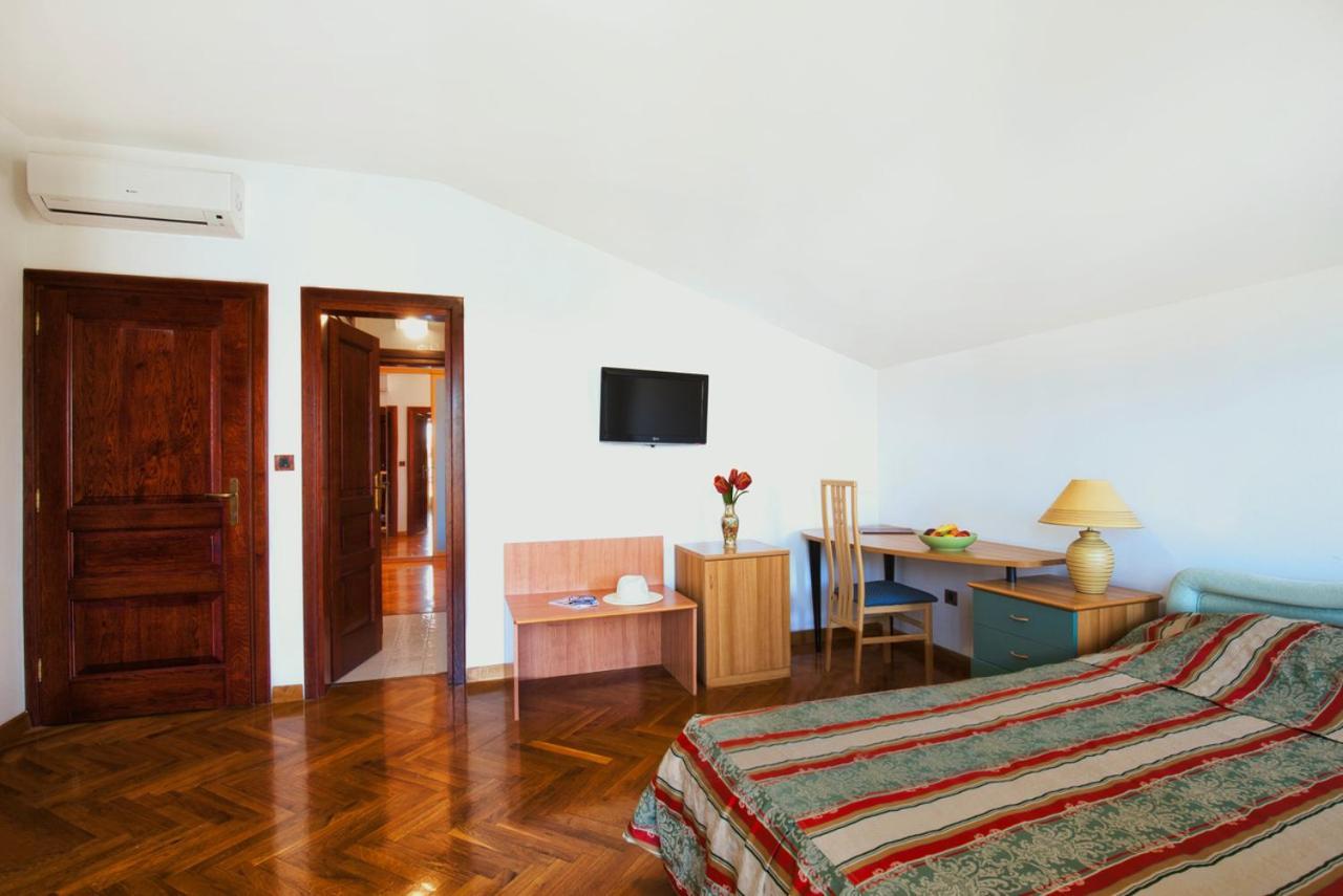 Villa Sveta Eufemija Bed End Breakfast I Rovinj Exterior foto